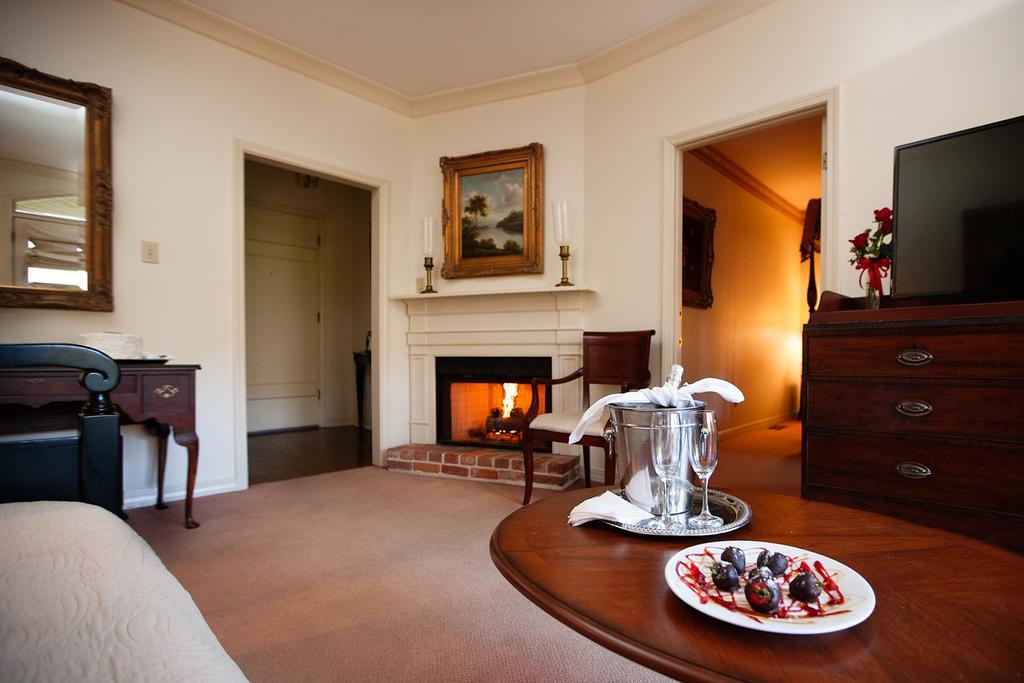 Monmouth Historic Inn Natchez Pokoj fotografie